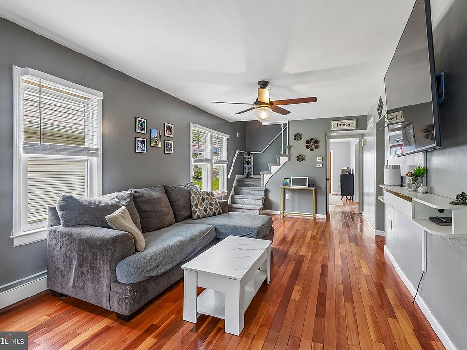878 Crescent Ave, Runnemede, NJ 08078 | Zillow