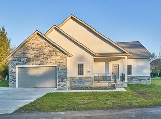 549 Meadowsweet Place Rd, Gahanna, OH 43230