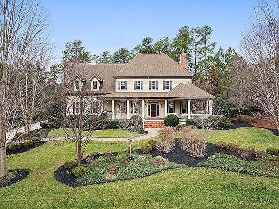 2nd image of 108 Freshwater Ln