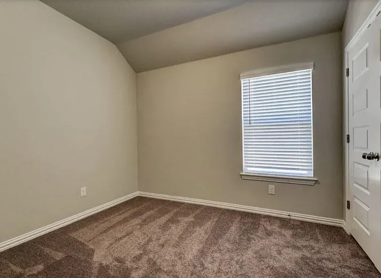 1215 Loma Rnch — Photo 9