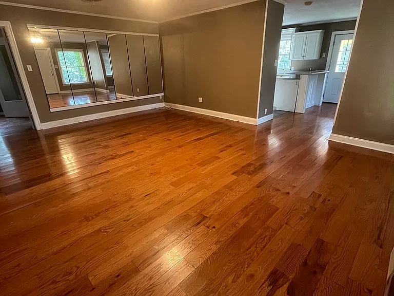 4 Linwood Dr — Photo 5