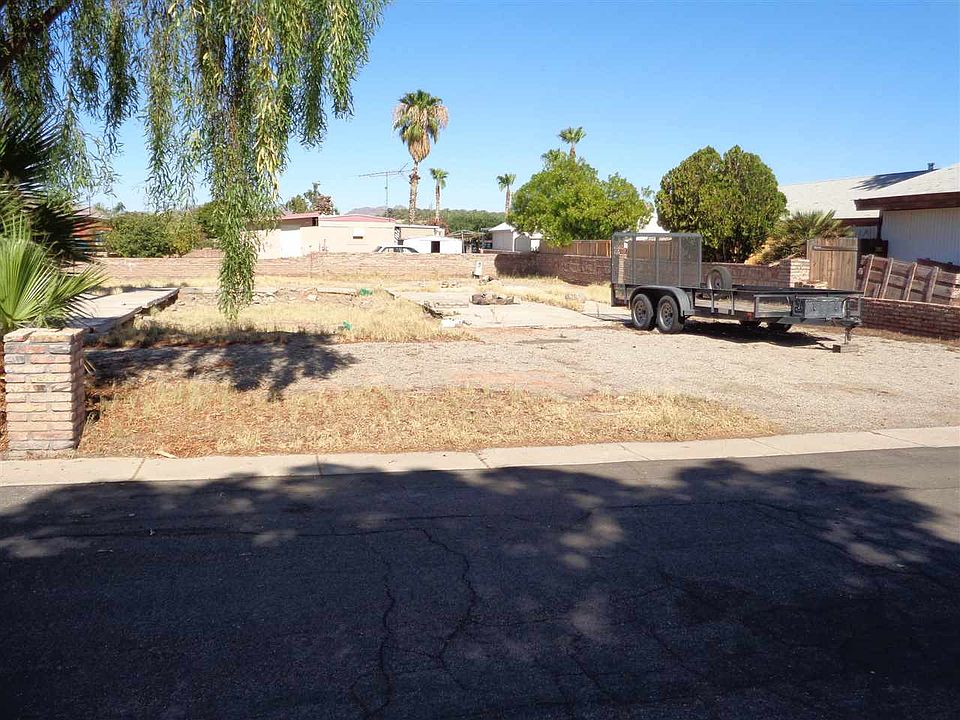 2nd image of 9657 S Obsidian Ave