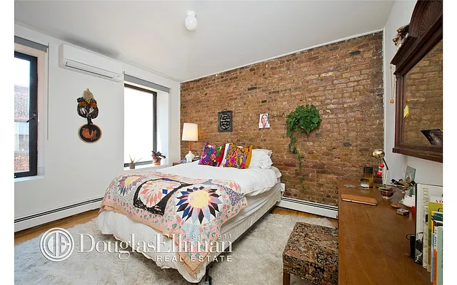 Rented by Douglas Elliman | media 14