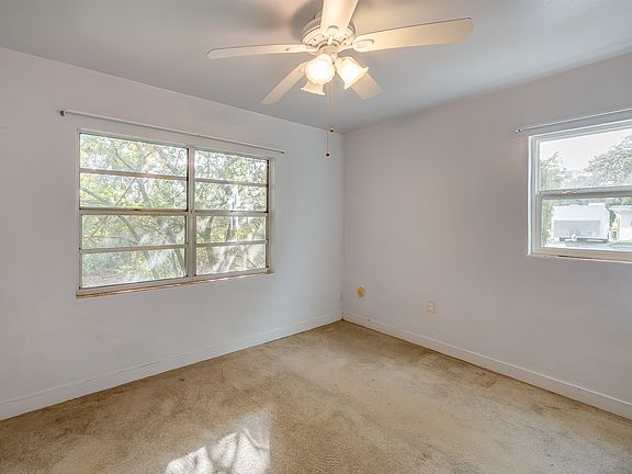 4th image of 10341 Flowers Ave