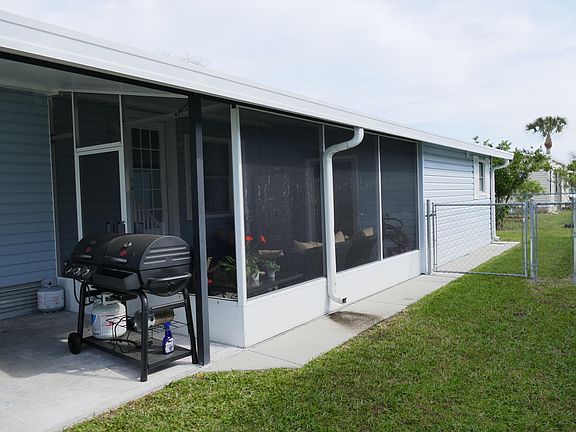 2nd image of 704 Wedelia Dr