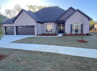 7500 Flint Crossing Cir, Owens Cross Roads, AL 35763