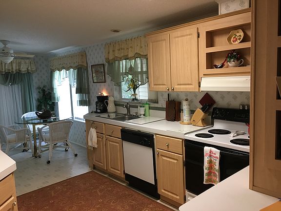 3rd image of 219 Osprey Ln