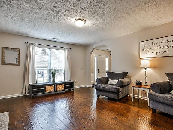 5th image of 1836 Wellborn Way SW