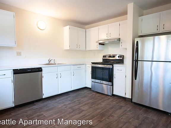 5th image of 19856 25th Ave NE #C