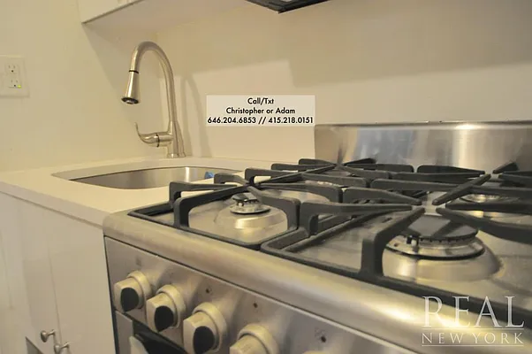 Rented by REAL New York | media 21