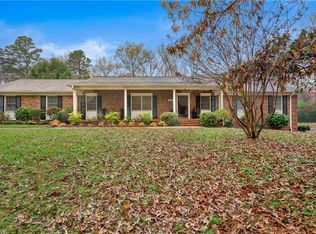 4818 Vickrey Chapel Rd N, Greensboro, NC 27407