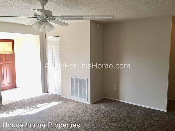 3rd image of 1371 Amberlea Dr E