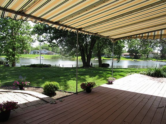 3rd image of 16729 Kimbark Ct