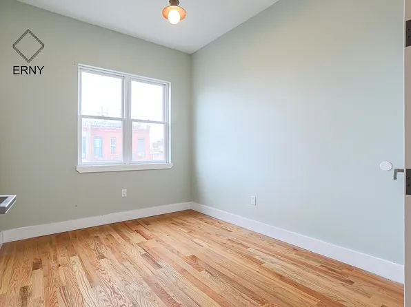 1285 Madison Street image 5 of 7