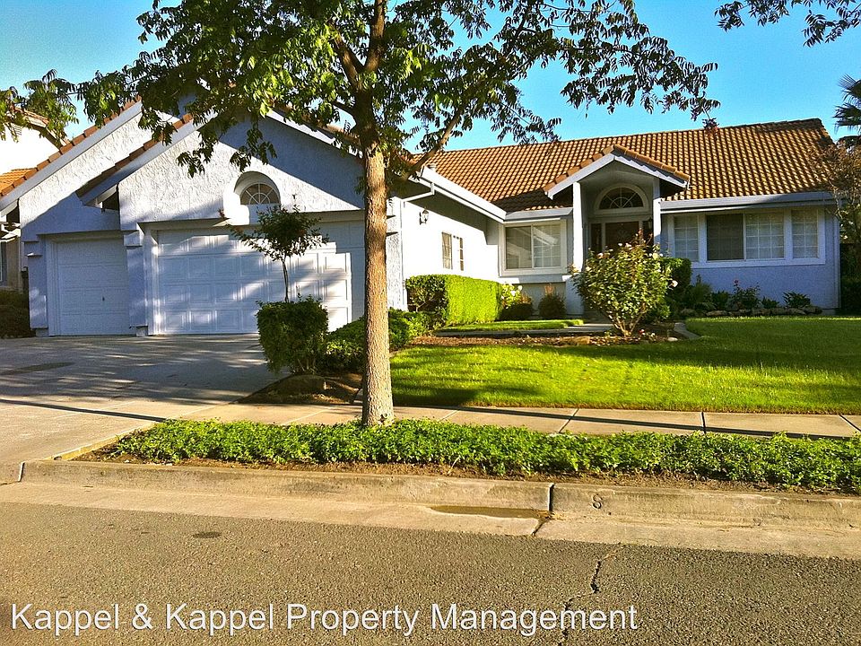 1st image of 2225 Silver Fox Cir