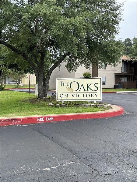 1st image of 2800 Victory Dr APT 502