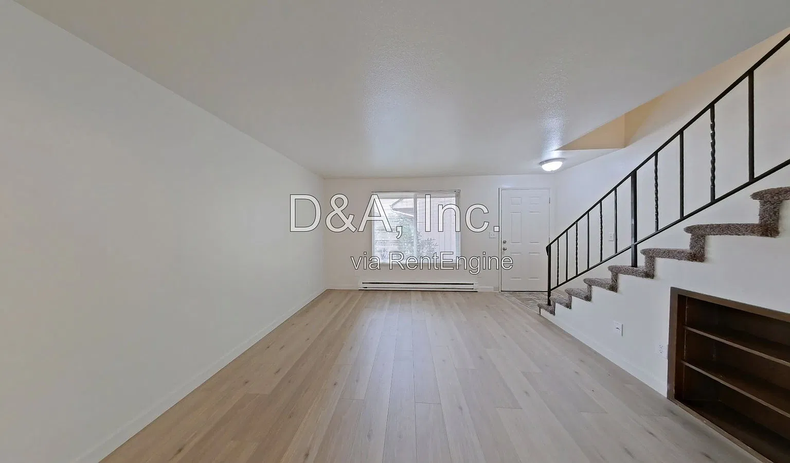 2 bed, 1.0 bath, 816 sqft, $1,595 — Photo 3