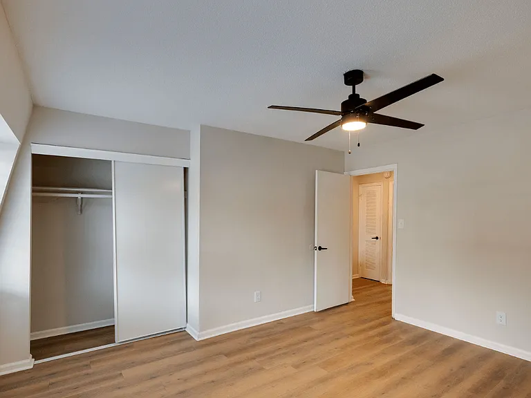 Savan Pointe — Photo 11