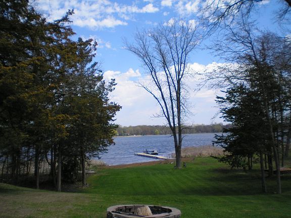 2nd image of 28099 Lakelawn Dr