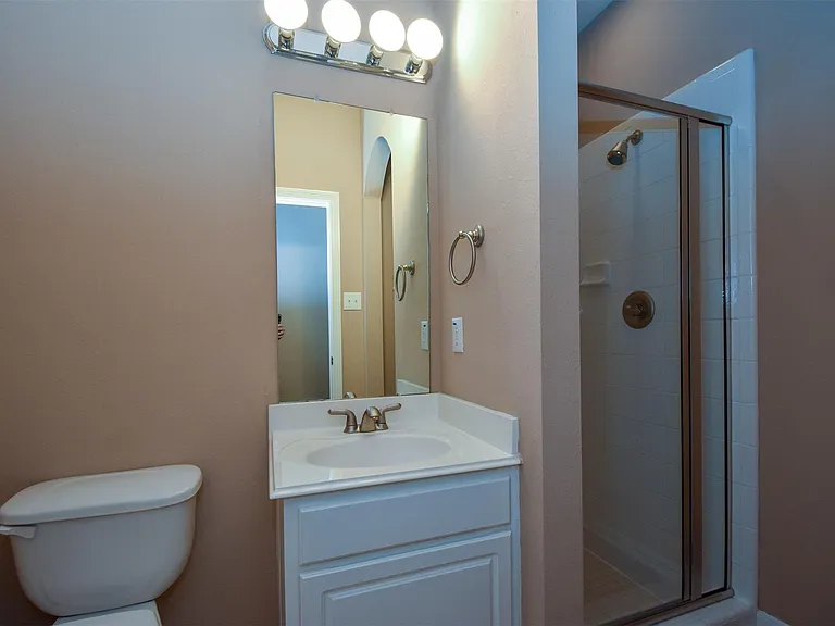 21223 Pennshore Ln — Photo 8