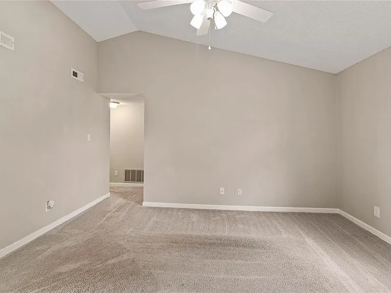 1503 E Swan Cir — Photo 7