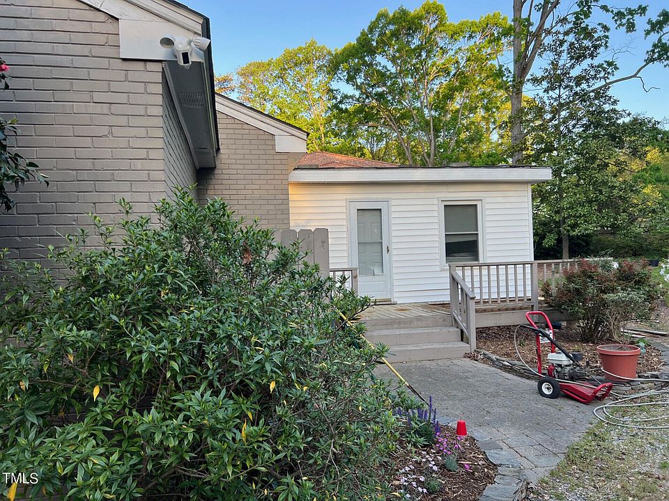 2nd image of 420 Northwood Dr