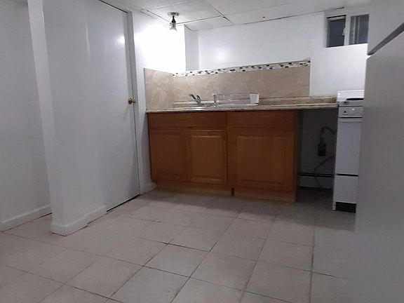 4th image of 8722 125th St