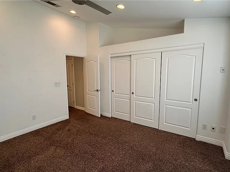 5268 Island Chain Rd — Photo 45