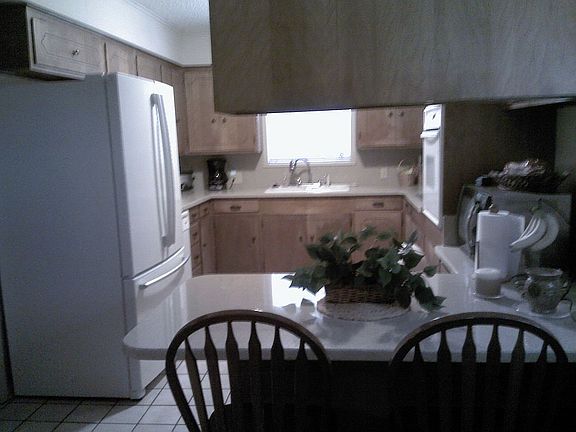 2nd image of 2835 Avenue A