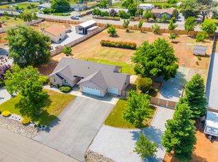 17925 Arlington Ct, Anderson, CA 96007