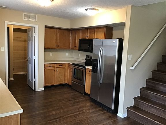 3rd image of 8838 Squire Boone Ct