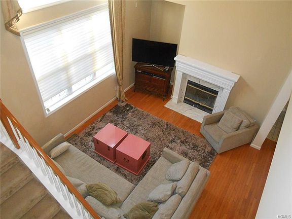 5th image of 31 Allegra Ct