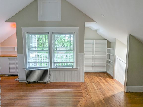 4th image of 10 Glendale Ave Floor 3