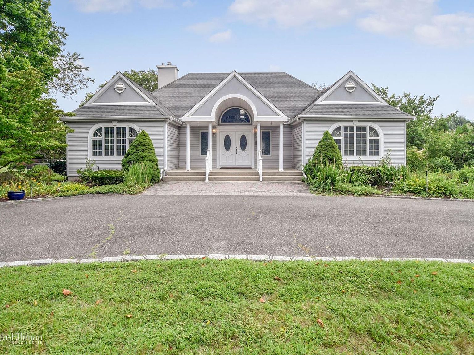 275 S Gillette Ave, Bayport, NY 11705 Zillow