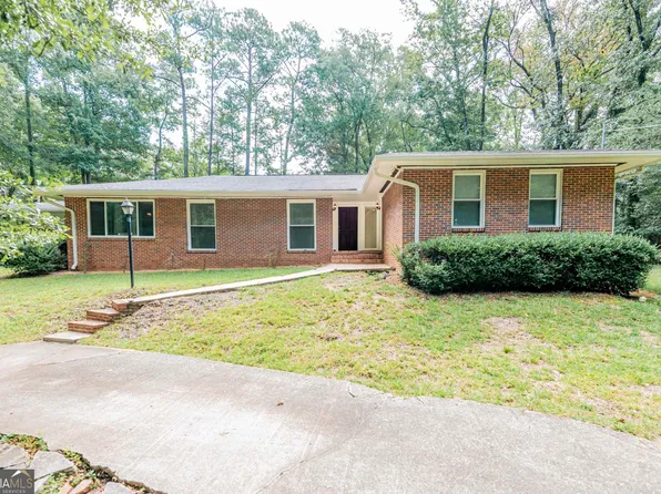 1731 Twin Pines Dr, Macon, GA 31211