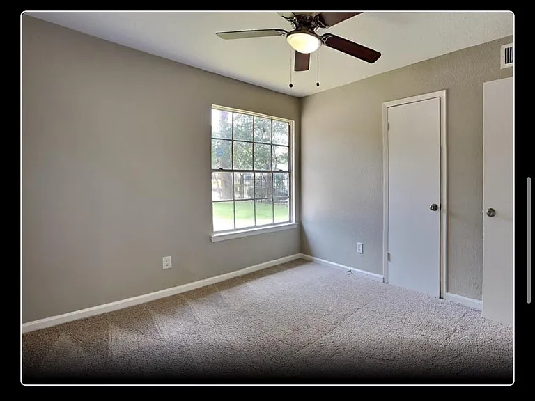 9710 Kerry Glen Ln — Photo 6