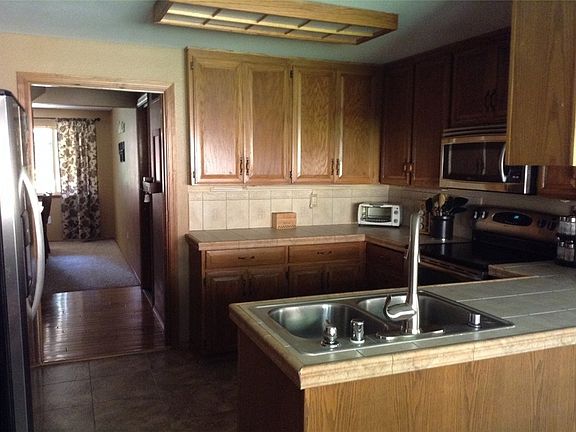3rd image of 11103 139th Street Ct E