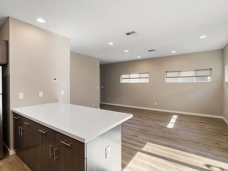 809 Forest St — Photo 11