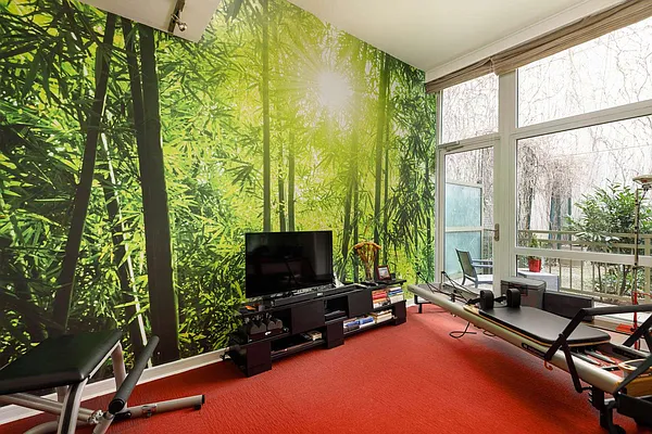 Sold by Compass | media 7