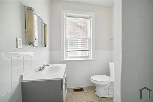 4838 Sansom St #1 — Photo 8