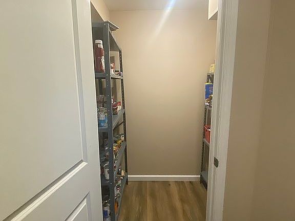 5th image of 4930 Kolmar Ave