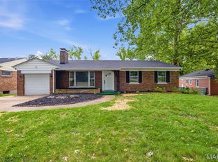 8605 Mayflower Ct, Saint Louis, MO 63132