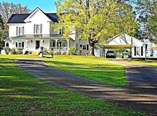 1810 Walnut St, White Pine, TN 37890