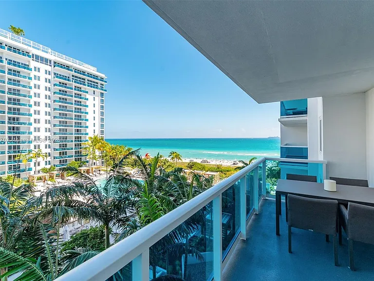 2301 Collins Ave #716 — Photo 10