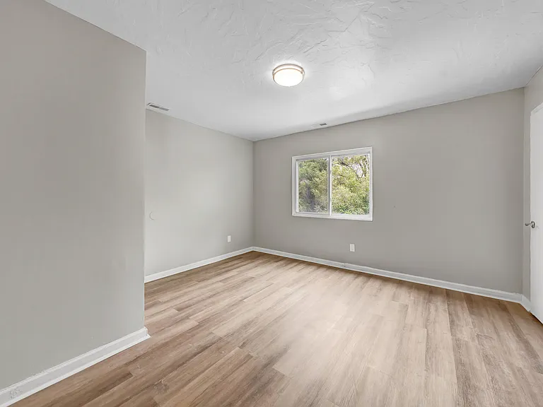 3449 Wade Ave #U — Photo 24