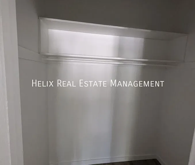 190 S Marengo Ave #4 — Photo 7