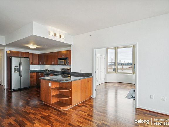5th image of 88 King St Unit 822