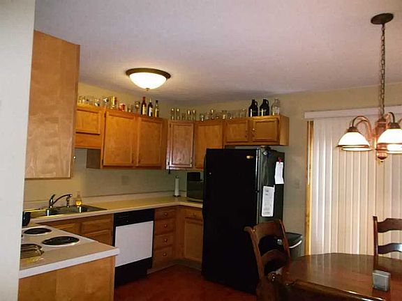 2nd image of 503 Cattail Dr