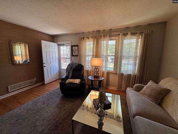 3rd image of 809 N Campanella Drive Ext