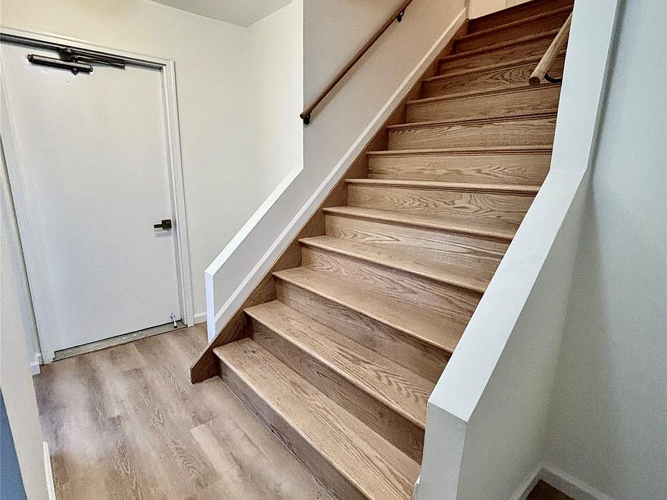 1st image of 28 Davis St #1